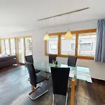 Bijou In Mitten Von Апартаменты Натерс