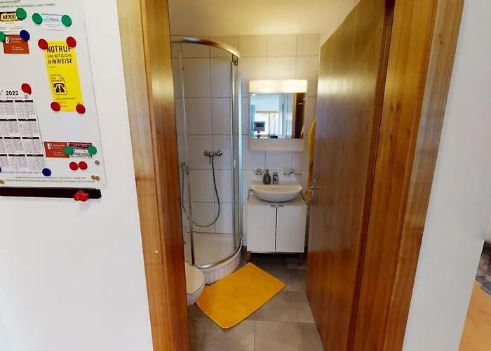 Bijou In Mitten Von *